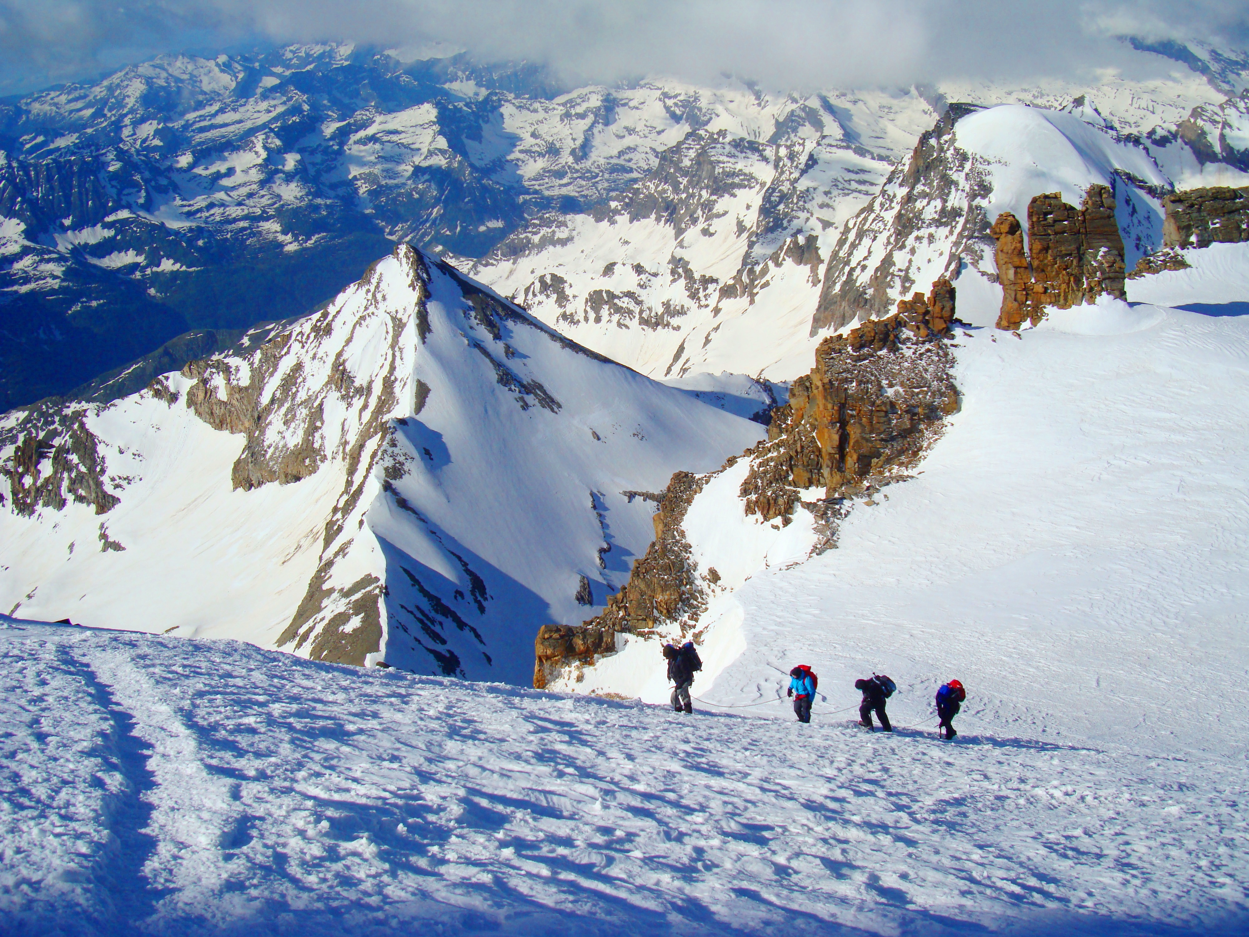 Moving towards the summit of Gran Paradiso
